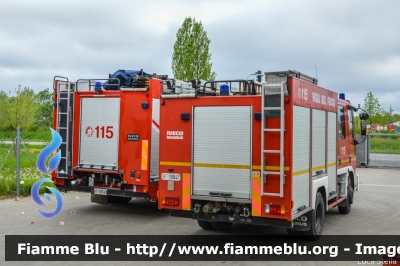 Iveco EuroFire 150E27 EuroCityFire 100E21
Vigili del Fuoco
Distaccamento Volontario di Copparo
Parole chiave: Iveco EuroFire_150E27 EuroCityFire_100E21 VF18545 VF19847 Simultatem_2016