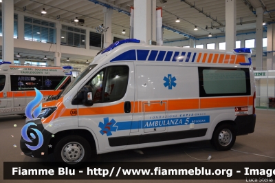 Fiat Ducato X290
Fondazione Catis Bologna 
Allestita EDM
In esposizione al Reas 2015
Parole chiave: Fiat Ducato_X290 Ambulanza Reas_2015