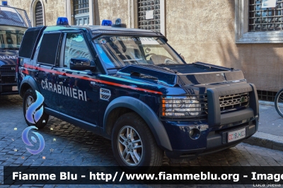 Land Rover Discovery 4
Carabinieri
III Reggimento "Lombardia"
CC BJ 022
Parole chiave: Land-Rover Discovery_4 CCBJ022 Festa_della_Repubblica_2015