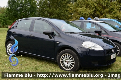 Fiat Grande Punto
Carabinieri
CC DD 671
Parole chiave: Fiat Grande_Punto CCDD671 Ballons_2019