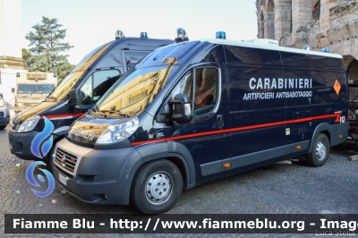 Fiat Ducato Maxi X250
Carabinieri
Nucleo Artificieri Antisabotaggio
Allestito Elevox
CC DI 706
Parole chiave: Fiat Ducato_Max_X250 CCDI706 Raduno_ANC_2018