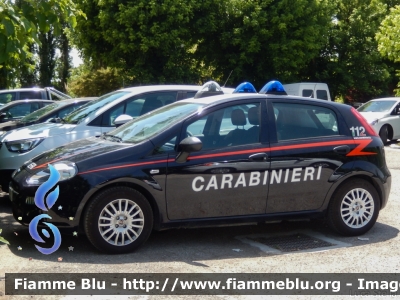 Fiat Punto VI serie
Carabinieri
Terza Fornitura
CC DU 591
Parole chiave: Fiat Punto_VIserie CCDU591