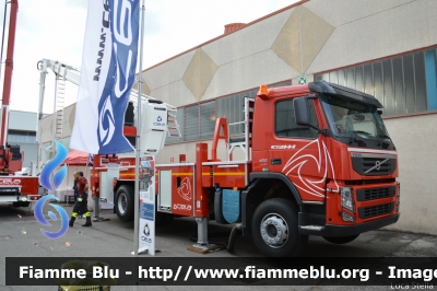 Volvo FM 400 III serie
Veicolo promozionale Cela
In esposizione al Reas 2015
Parole chiave: Volvo FM_400_IIIserie Reas_2015