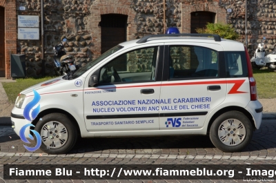 Fiat Nuova Panda I serie
Associazione Nazionale Carabinieri
Sezione di Valle del Chiese
Postazione di Tormini BS
Parole chiave: Fiat Nuova_Panda_Iserie