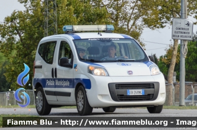 Fiat Qubo
Polizia Municipale Unione dei Comuni 
di Ro, Copparo, Jolanda di Savoia, 
Berra, Formignana, Tresigallo
Allestimento Focaccia
Parole chiave: Fiat Qubo