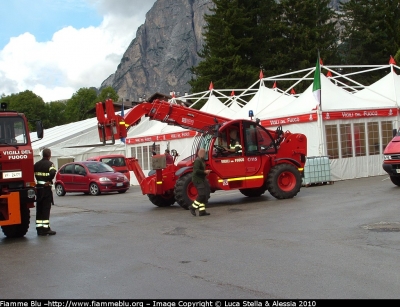 Terex Genie GTH-4013 EX
Vigili del Fuoco
Comando Provinciale di Varese
Colonna Mobile Lombardia
VF 24611
Parole chiave: Terex Genie GTH-4013_EX VF24611 Raduno_Nazionale_VVF_2010