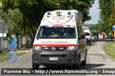 Volkswagen Transporter T5
Croce Rossa Italiana
Comitato Di Varese
Allestimento Aricar
CRI 206 AA
In Scorta al Giro D'Italia 2024
Parole chiave: Volkswagen Transporter_T5_Restyle CRI206AA Ambulanza Giro_D_italia_2024