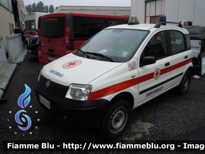 Fiat Nuova Panda I serie
Croce Rossa Italiana
Comitato Locale di Casale Monferrato 
CRI 235 AA
Parole chiave: Fiat Nuova_Panda_Iserie CRI235AA Reas_2013