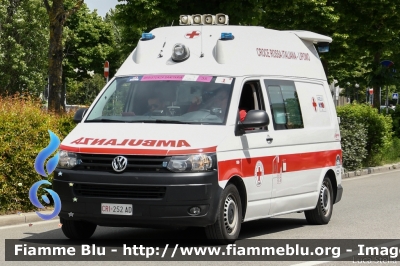 Volkswagen Transporter T5 restyle
Croce Rossa Italiana
Comitato Locale di Lipomo (CO)
Allestita Orion
CRI 252 AD
In scorta al Giro d'Italia 2019
Parole chiave: Volkswagen Transporter_T5_restyle CRI252AD Ambulanza Giro_D_italia_2019