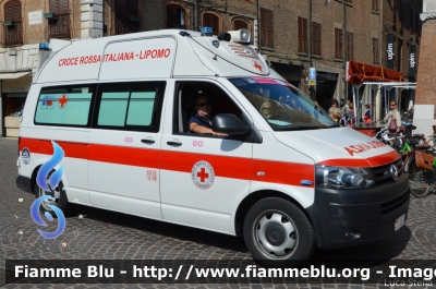 Volkswagen Transporter T5 Restyle
Croce Rossa Italiana
Comitato Locale di Lipomo (CO)
Allestita Aricar
CRI 258 AD
In scorta al Giro d'Italia 2018
Parole chiave: Volkswagen Transporter_T5_Restyle CRI258AD Ambulanza Giro_D_Italia_2018