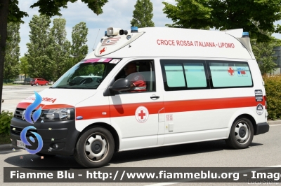 Volkswagen Transporter T5 restyle
Croce Rossa Italiana
Comitato Locale di Lipomo (CO)
Allestita Aricar
CRI 258 AD
In scorta al Giro d'Italia 2019
Parole chiave: Volkswagen Transporter_T5_restyle CRI258AD Ambulanza Giro_D_italia_2019