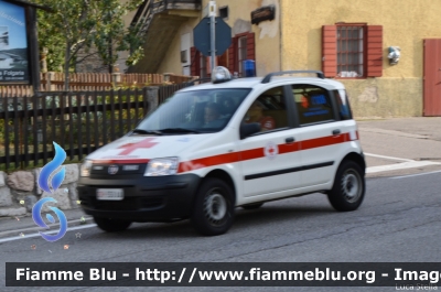 Fiat Nuova Panda 4x4
Croce Rossa Italiana
Comitato Locale Altipiani (TN)
Sede di Folgaria
Ambulanza Allestimento Aricar
CRI 901 AA
Parole chiave: Fiat Nuova_Panda_4x4 CRI901AA