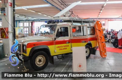 Land-Rover Defender 110
Croce Rossa Italiana
Comitato Locale Susa (TO)
CRI 067 ZA
Parole chiave: Land-Rover Defender_110 Ambulanza CRI067ZA Reas_2017