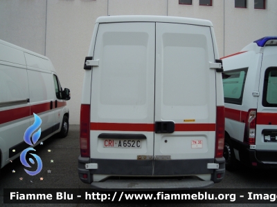 Iveco Daily III serie
Croce Rossa Italiana
Comitato Provinciale Trento
Nucleo NBCR
CRI A 652 C
Parole chiave: Iveco Daily_IIIserie CRIA652C Reas_2013