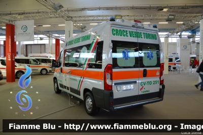 Fiat Ducato X290
Croce Verde Torino
Allestita Ambitalia
In esposizione al Reas 2015
Parole chiave: Fiat Ducato_X290 Ambulanza Reas_2015