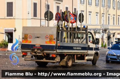 Iveco Daily III serie
Polizia Municipale Roma
Parole chiave: Iveco Daily_IIIserie Festa_della_Repubblica_2015