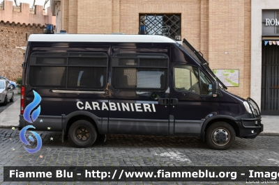 Iveco Daily V serie
Carabinieri
VIII Reggimento "Lazio"
Allestimento Sperotto
CC DD 526
Parole chiave: Iveco Daily_Vserie CCDD525 Trentennale118 CCDD526