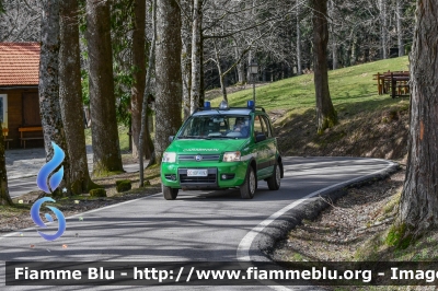 Fiat Nuova Panda 4x4 Climbing I serie 
Carabinieri
Comando Carabinieri Unità per la Tutela Forestali Ambientale ed Agroalimentare 
Parco Nazionale Foreste Casentinesi
CC DP 197
Parole chiave:  CCDP197 Fiat Nuova_Panda_4x4_Climbing_Iserie 