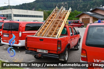 Nissan Pick-Up
Vigili del Fuoco
Unione Distrettuale di Trento
Corpo Volontario di Cembra (TN)
VF E05 TN
Parole chiave: Nissan Pick-Up VFE05TN