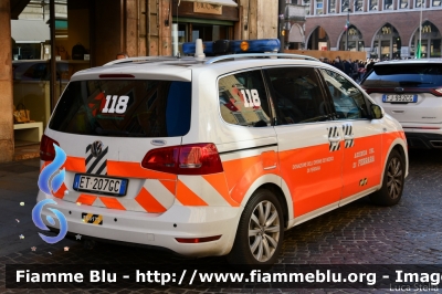 Volkswagen Sharan II serie
118 Ferrara Soccorso
Azienda Ospedaliera Universitaria di Ferrara
Automedica "FE3172"
Allestimento Vision
Parole chiave: Volkswagen Sharan_IIserie Automedica festa_Forze_Armate_2019