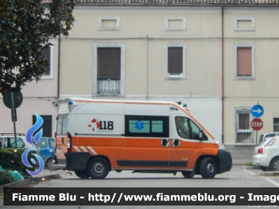 Fiat Ducato X250
118 Ferrara Soccorso
Azienda Ospedaliera Universitaria di Ferrara
Ambulanza "ECHO 91" 
Allestita Aricar
Parole chiave: Fiat Ducato_X250 Ambulanza Festa_delle_Forze_armate_2016