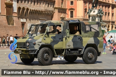 Iveco VM90
Esercito Italiano
Operazione Strade Sicure
EI CG 185
Parole chiave: Iveco VM90  EICG185