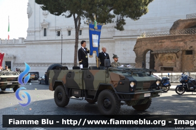 Iveco VM90
Esercito Italiano
EI DA 297
Parole chiave: Iveco VM90 Festa_della_Repubblica_2015 EIDA297