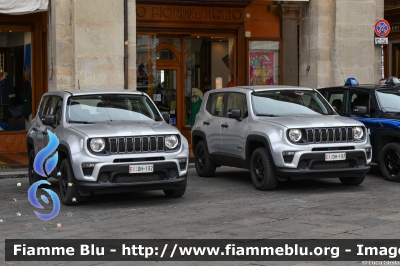 Jeep Renegade restyle
Esercito italiano
EI DH 132
EIDH 197
Parole chiave: Jeep Renegade_restyle EIDH132 EIDH197