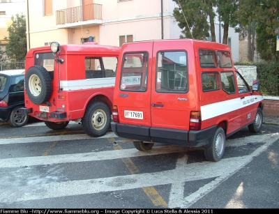 Fiat Fiorino II Serie
Vigili del Fuoco
Comando Provinciale di Ferrra
Distaccamento Permanente di Codigoro
VF 17691
Parole chiave: Fiat Fiorino_IISerie VF17691