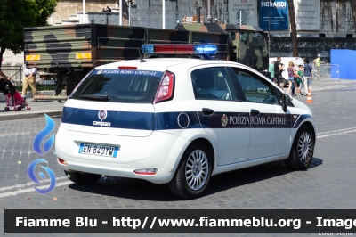 Fiat Punto VI serie
Polizia Roma Capitale
Parole chiave: Fiat Punto_VIserie Festa_della_Repubblica_2015