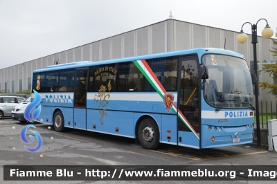 Irisbus DallaVia Tiziano
Polizia di Stato
Gruppo Sportivo Fiamme Oro
I Reparto Mobile di Roma
POLIZIA F3099
Parole chiave: Irisbus DallaVia_Tiziano POLIAIZA F3099 Reas_2014