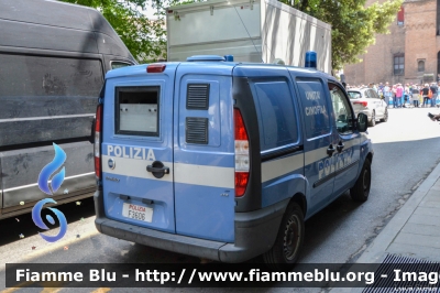 Fiat Doblò I Serie
Polizia di Stato
Unita' Cinofile
POLIZIA F3606
Parole chiave: Fiat Doblò_ISerie POLIZIAF3606 Giro_D_Italia_2018