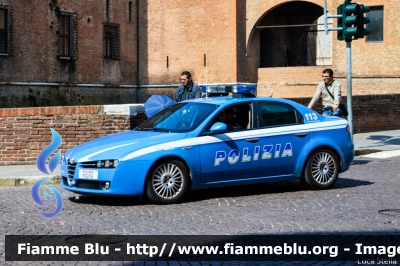 Alfa Romeo 159
Polizia di Stato
Squadra Volante
POLIZIA F6206
Parole chiave: Alfa-Romeo 159 POLIZIAF6206