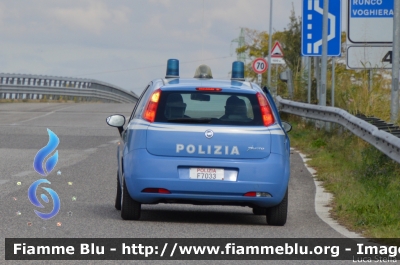 Fiat Grande Punto
Polizia di Stato
POLIZIA F7033
Parole chiave: Fiat Grande_Punto POLIZIAF7033 Giro_D_Italia_2020