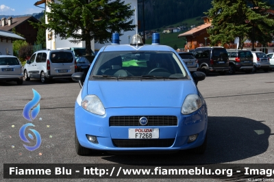 Fiat Grande Punto
Polizia di Stato
Centro addestramento Alpino di Moena
POLIZIA F7268
Parole chiave: Fiat Grande_Punto POLIZIAF7268