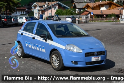 Fiat Grande Punto
Polizia di Stato
Centro addestramento Alpino di Moena
POLIZIA F7268
Parole chiave: Fiat Grande_Punto POLIZIAF7268