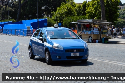 Fiat Grande Punto
Polizia di Stato
POLIZIA F9659
Parole chiave: Fiat Grande_Punto POLIZIAF9659 Festa_della_Repubblica_2015