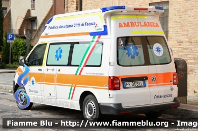 Volkswagen Transporter T6
Pubblica Assistenza Faenza
Allestimento EDM
M37
Parole chiave: Volkswagen Transporter_T6 Ambulanza Giro_D_Italia_2019