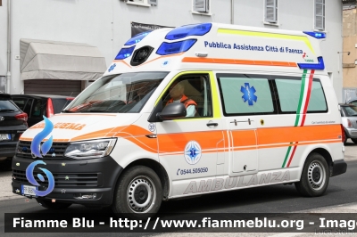 Volkswagen Transporter T6
Pubblica Assistenza Faenza
Allestimento EDM
M37
Parole chiave: Volkswagen Transporter_T6 Ambulanza Giro_D_Italia_2019