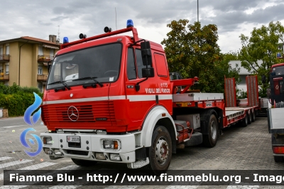  Mercedes-Benz 1838
Vigili del Fuoco
Comando Provinciale di Ferrara
VF 25518 
Parole chiave:  Mercedes-Benz 1838 VF25518