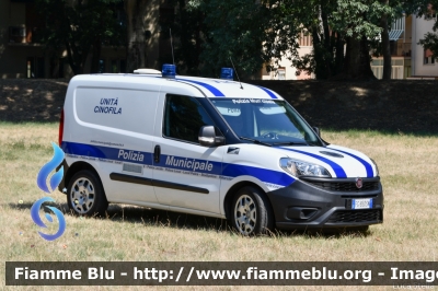 Fiat Doblò IV serie
Polizia Locale Ferrara
Unità Cinofila
Ferrara 40
Parole chiave: Fiat Doblò_IV serie