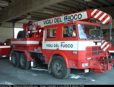 Fiat 697NP
Vigili del Fuoco 
Comando Provinciale di Ferrara
AutoGru da 16 ton allestimento Cristanini
VF 9612
Parole chiave: Fiat 697NP