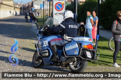 Bmw R850RT II serie
Polizia di Stato
Polizia Stradale
POLIZIA G0349
Mille Miglia 2018
Parole chiave: Bmw R850RT_IIserie POLIZIAG0349 1000_Miglia_2018