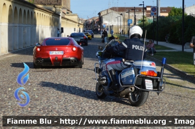 Bmw R850RT II serie
Polizia di Stato
Polizia Stradale
POLIZIA G0527
Mille Miglia 2018
Parole chiave: Bmw R850RT_IIserie POLIZIAG0527 1000_Miglia_2018