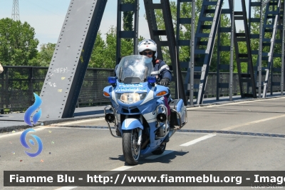 Bmw R850RT II serie
Polizia di Stato
Polizia Stradale
POLIZIA G0555
POLIZIA G0690
Parole chiave: Bmw R850RT_IIserie  POLIZIAG0555 POLIZIAG0690 Giro_D_Italia_2021