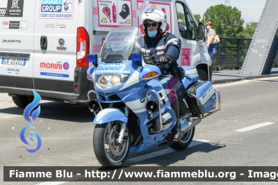 Bmw R850RT II serie
Polizia di Stato
Polizia Stradale
POLIZIA G0555
POLIZIA G0690
Parole chiave: Bmw R850RT_IIserie  POLIZIAG0555 POLIZIAG0690 Giro_D_Italia_2021