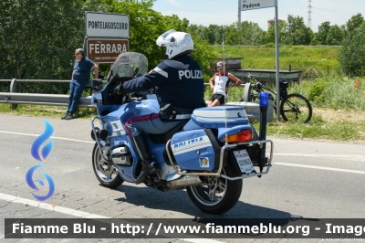 Bmw R850RT II serie
Polizia di Stato
Polizia Stradale
POLIZIA G0555
POLIZIA G0690
Parole chiave: Bmw R850RT_IIserie  POLIZIAG0555 POLIZIAG0690 Giro_D_Italia_2021