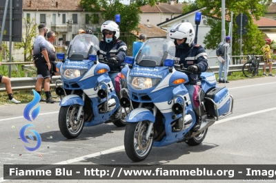 Bmw R850RT II serie
Polizia di Stato
Polizia Stradale
POLIZIA G0555
POLIZIA G0690
Parole chiave: Bmw R850RT_IIserie  POLIZIAG0555 POLIZIAG0690 Giro_D_Italia_2021