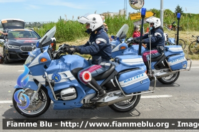 Bmw R850RT II serie
Polizia di Stato
Polizia Stradale
POLIZIA G0555
POLIZIA G0690
Parole chiave: Bmw R850RT_IIserie  POLIZIAG0555 POLIZIAG0690 Giro_D_Italia_2021