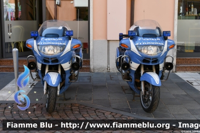 Bmw R850RT II serie
Polizia di Stato
Polizia Stradale
POLIZIA G0566
POLIZIA G1046
Parole chiave: Bmw R850RT_IIserie POLIZIAG0566 POLIZIAG1046 Giro_D_Italia_2024